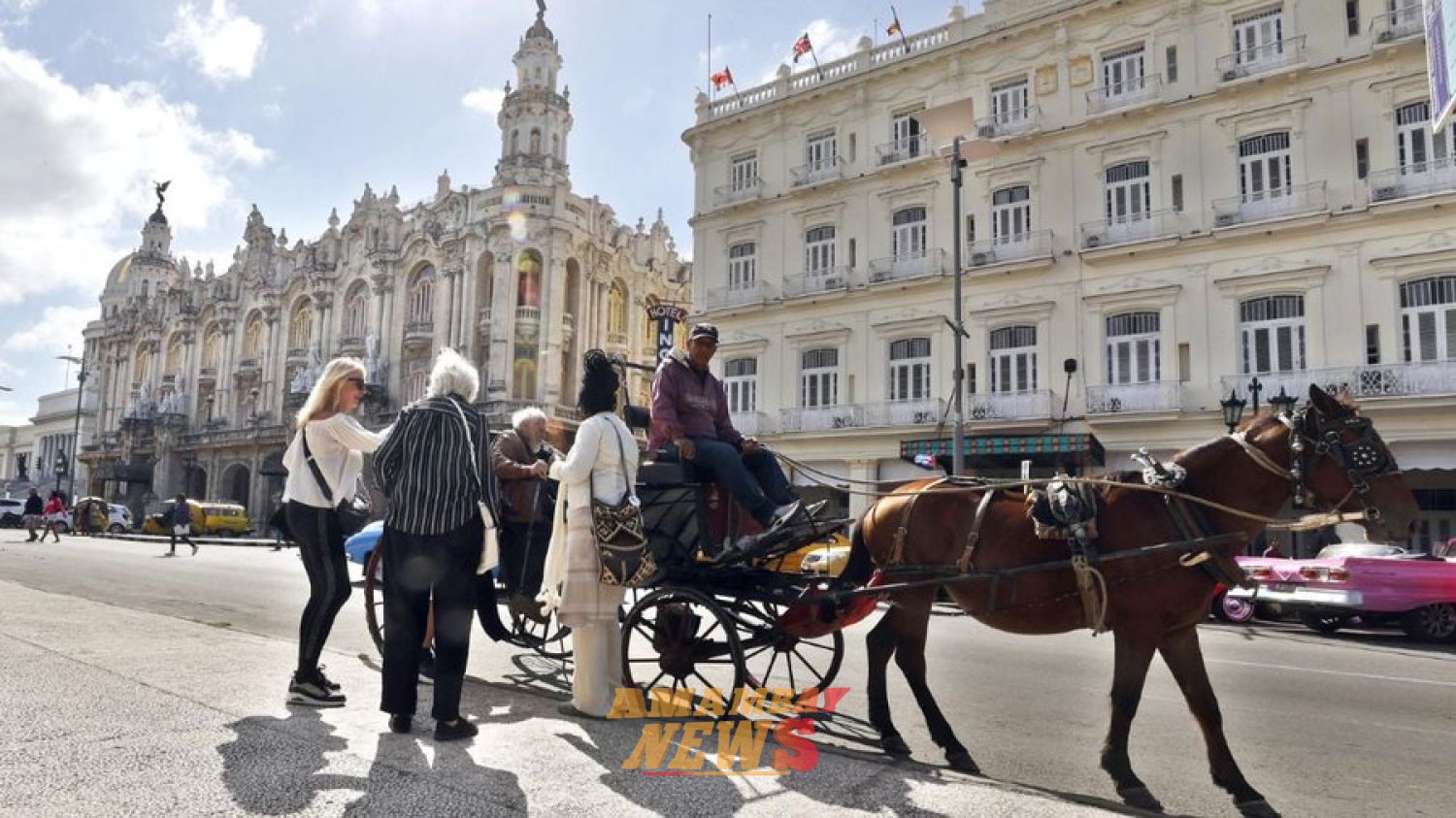 Crisis en Cuba: empiezan a cerrar hoteles y a trasladar turistas ante escasez de combustible