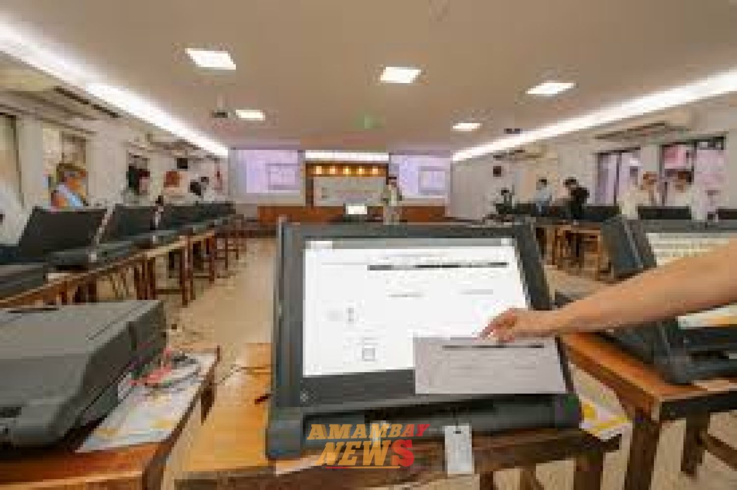 Habilitan máquinas de votación para practicar con el voto electrónico rumbo a las Municipales 2026