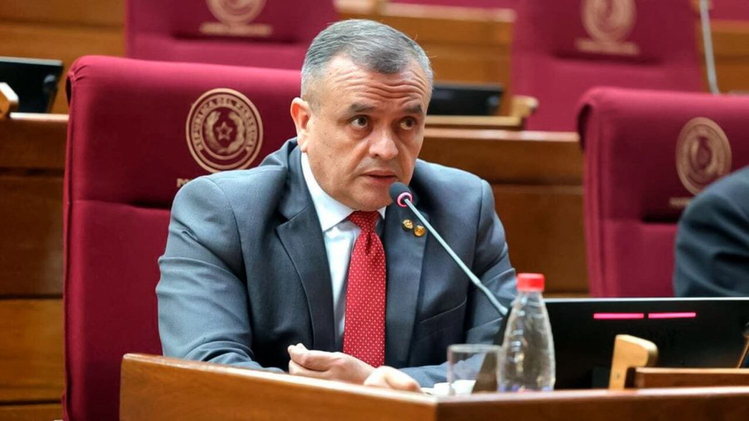 Julio Borba no asumirá en el Senado y la banca pasa a Carlos Liseras