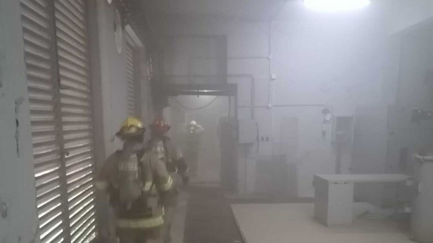 Principio de incendio en Hospital Central de IPS moviliza a bomberos