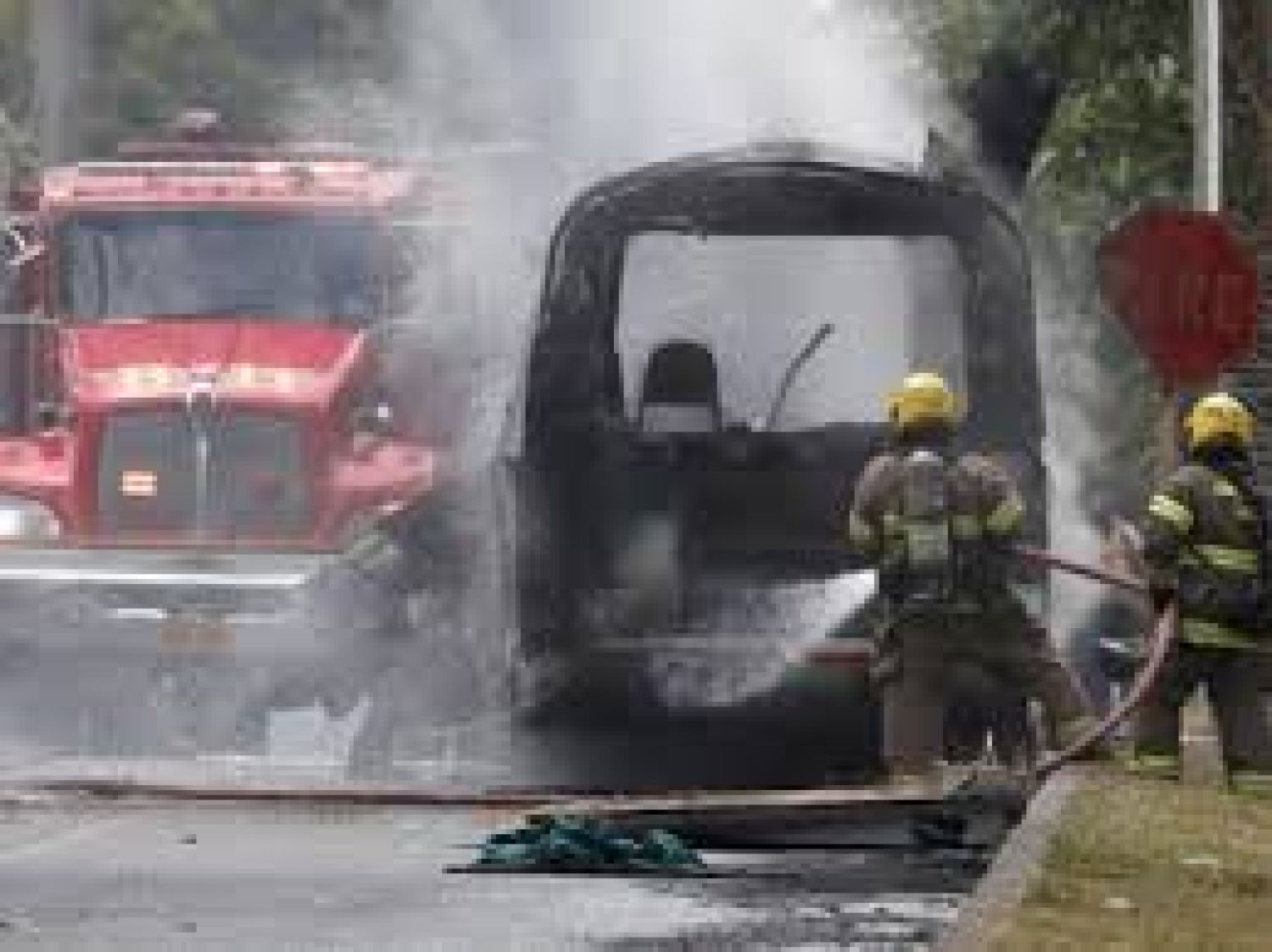 Ataque en Colombia: lanzan explosivo a la Vía Panamericana, hay siete muertos y casi 20 heridos
