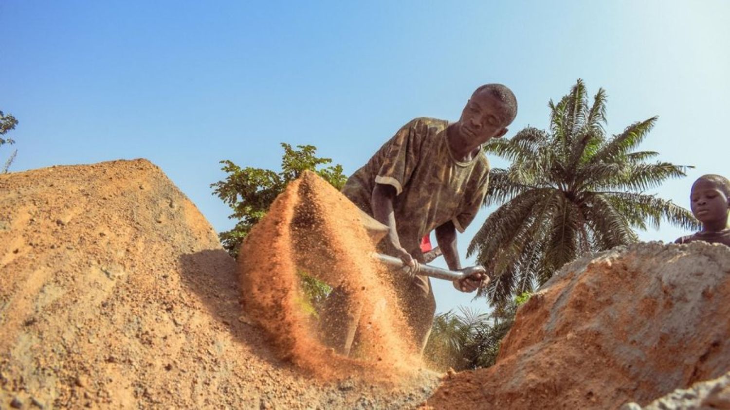 Mueren 37 personas en Nigeria tras fuga de gas tóxico dentro de una mina