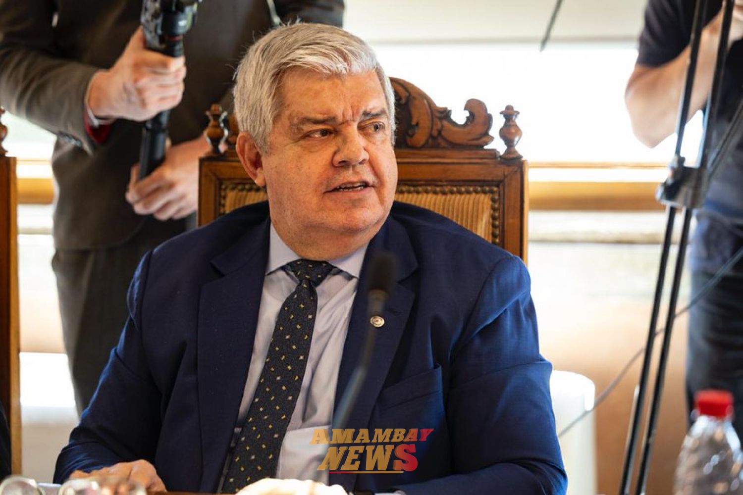 Riera afirma que nunca estuvo de acuerdo con la expulsión de Kattya González del Senado