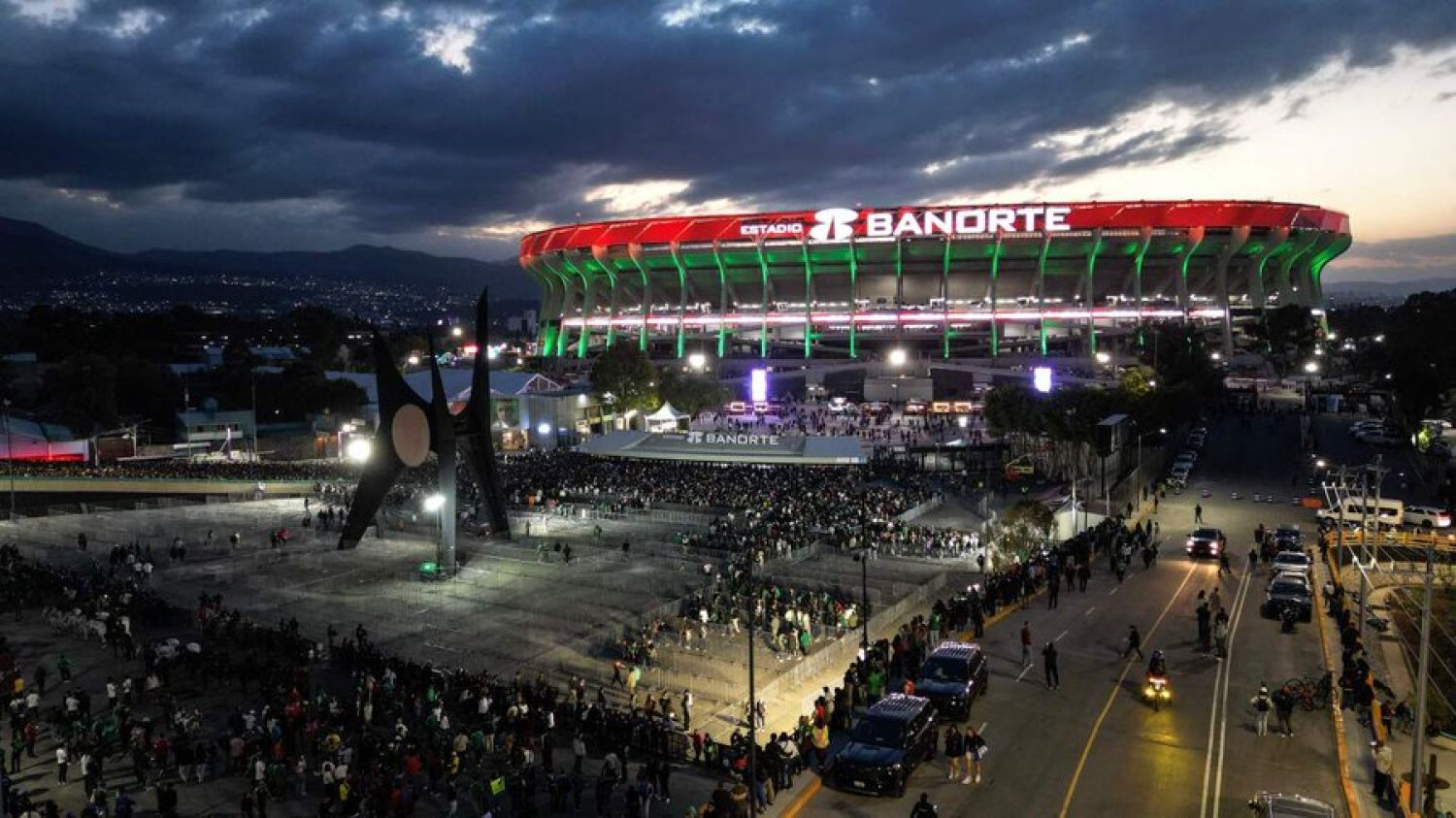 La FIFA autoriza una extensión para entregar los estadios mundialistas
