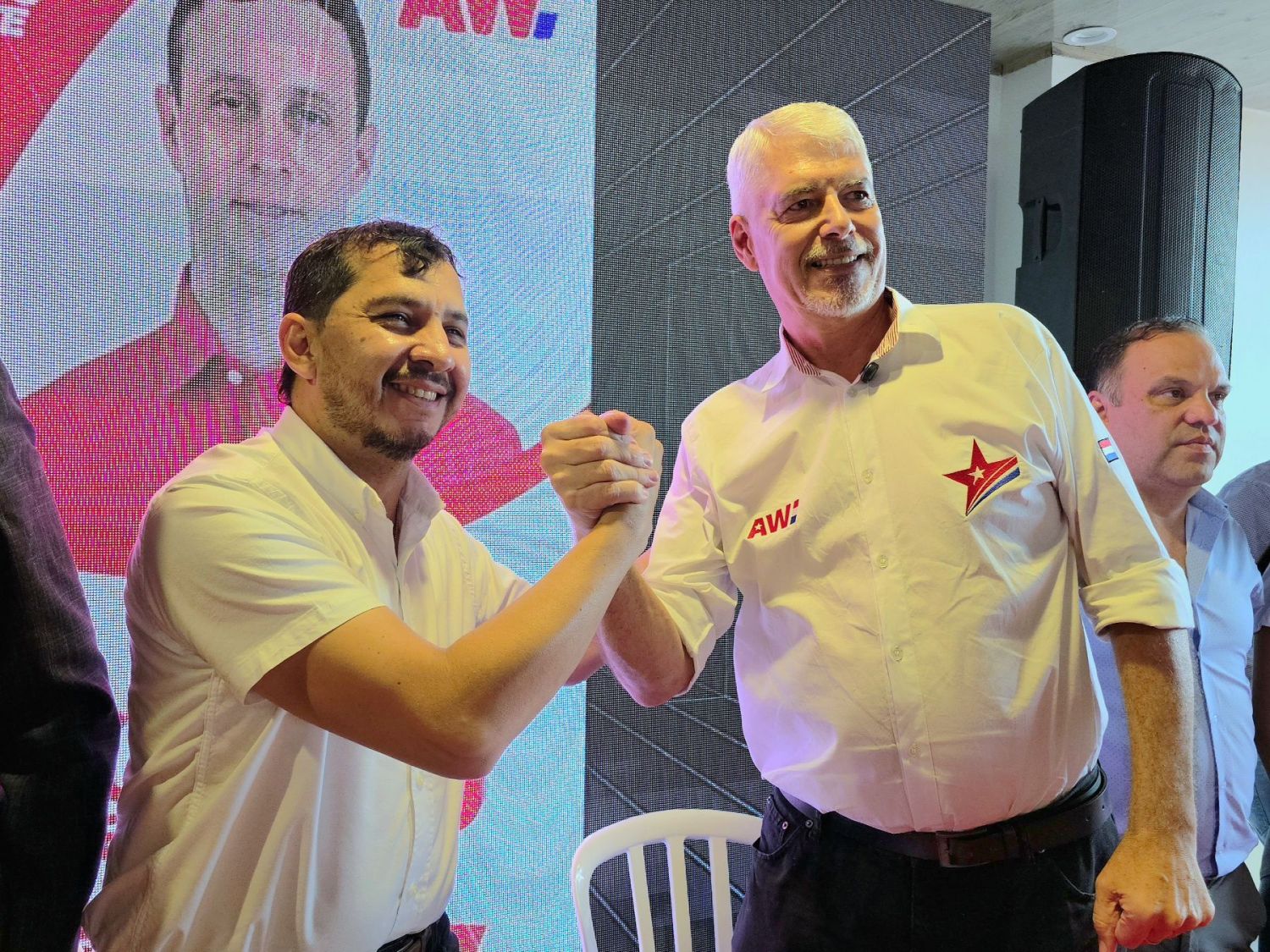 Colorado Añeteté presentó equipo en Concepción con respaldo de Arnoldo Wiens