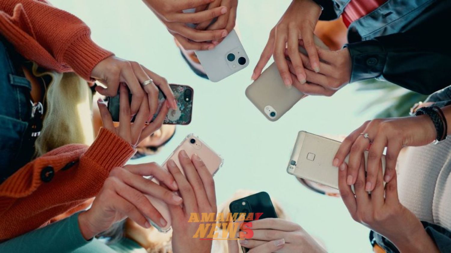 Grecia también planea prohibir las redes sociales a todos los menores de 15 años