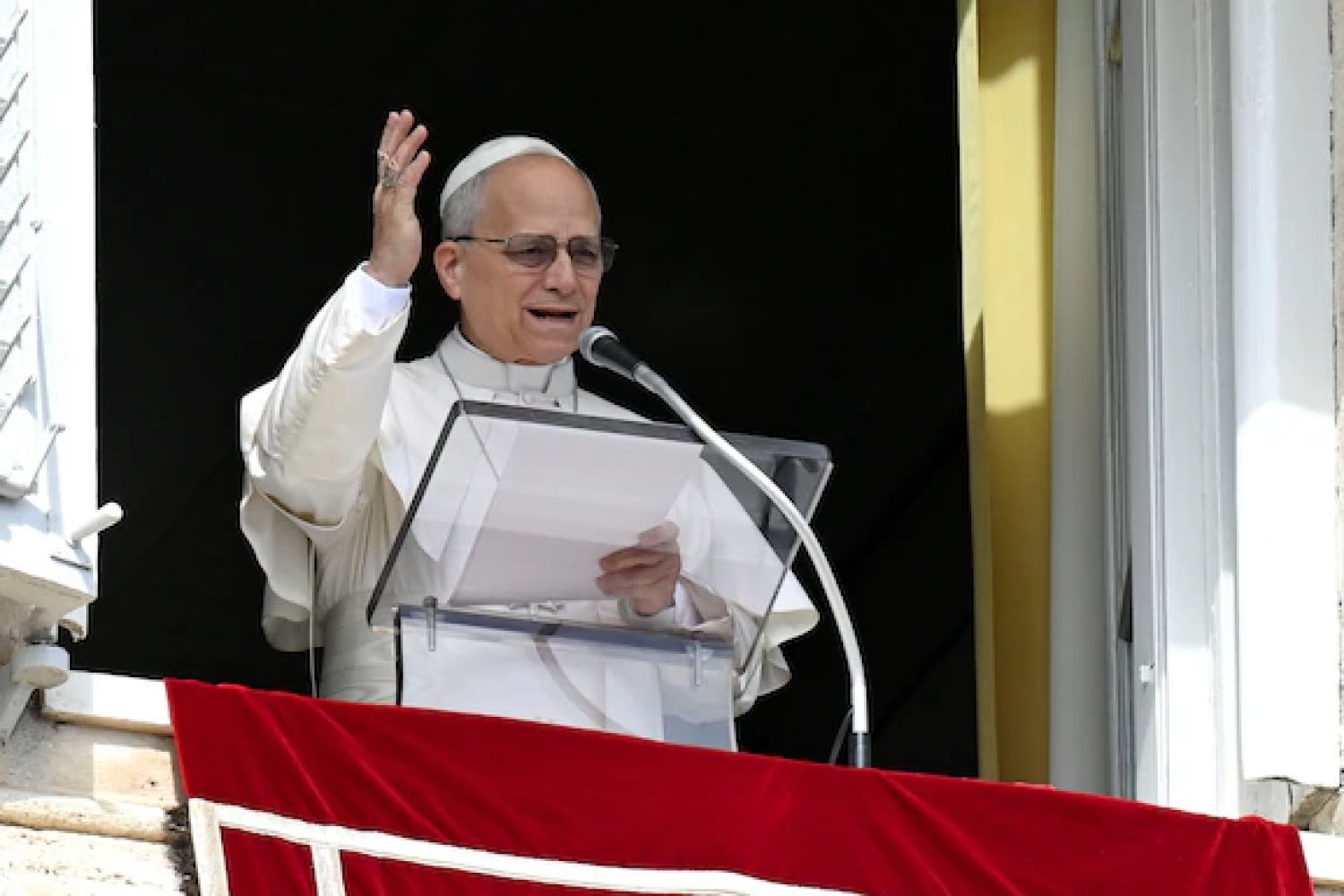 El Papa pide superar la impotencia que hace creer que no es posible una era sin guerras