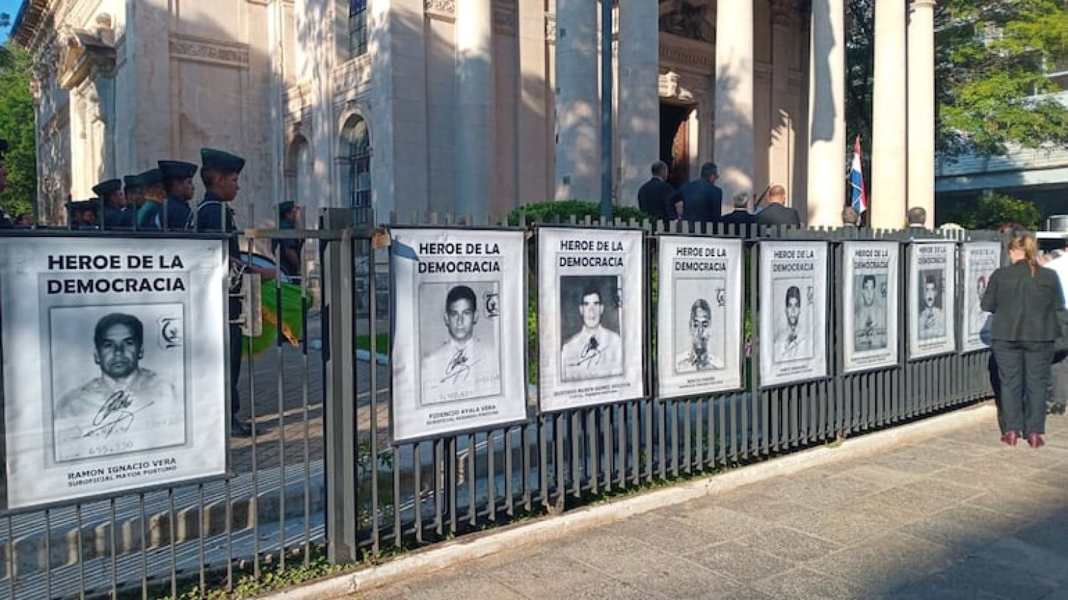 Homenajean a excombatientes del 89