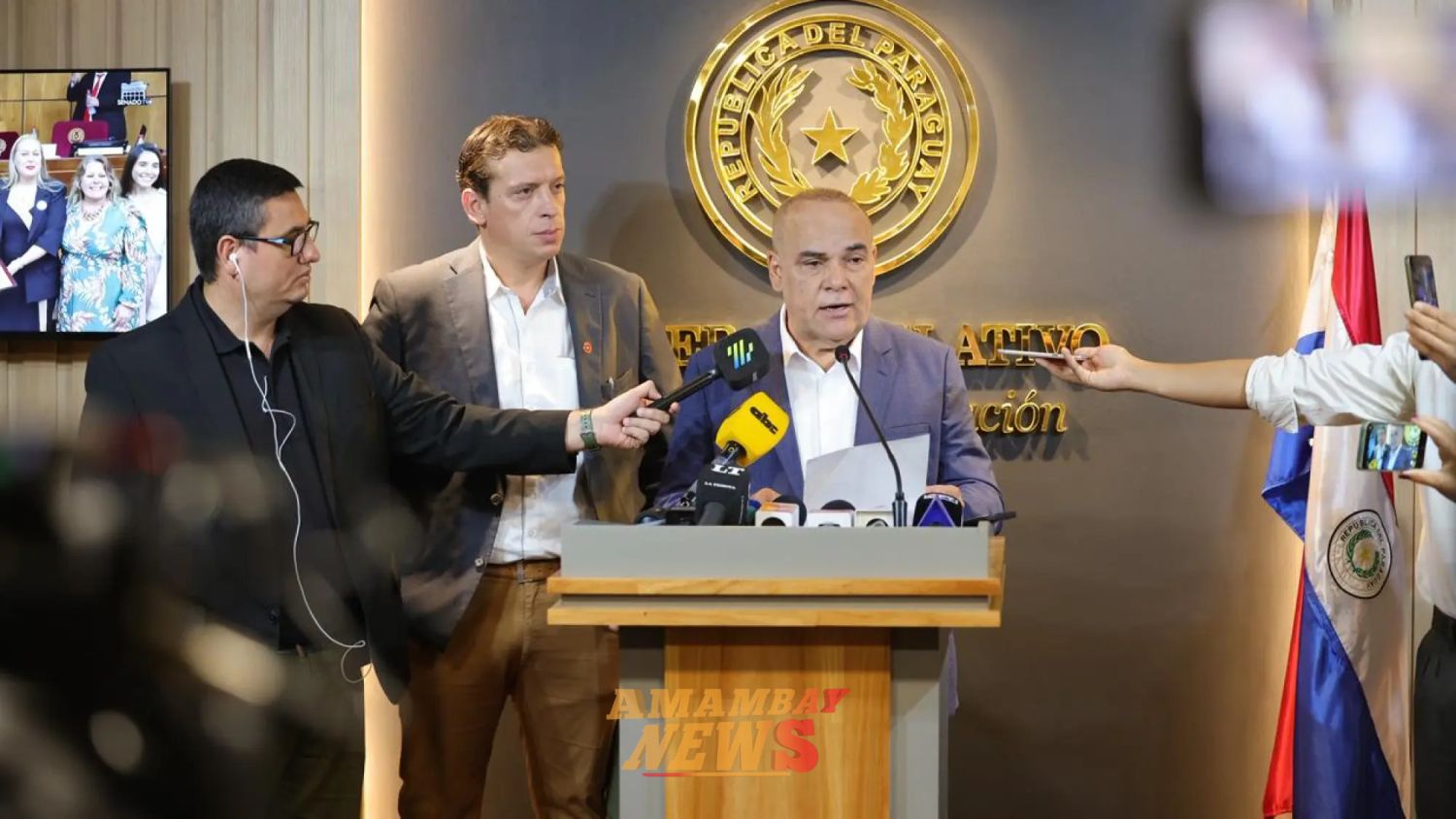 Bachi Núñez renuncia a las bonificaciones de representación de su “salariazo”